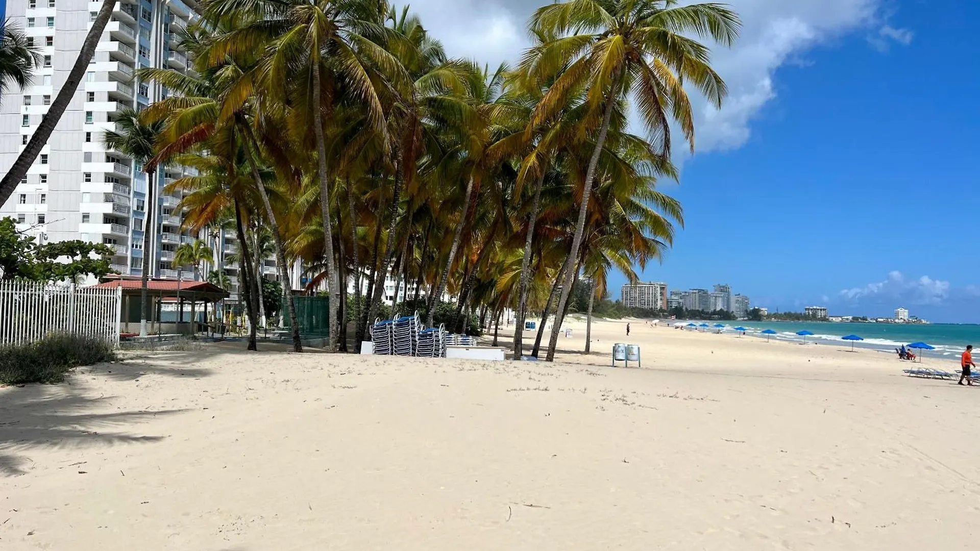 Beachfront Tropical Tantra Apartment サンジョアン 0*,  プエルトリコ