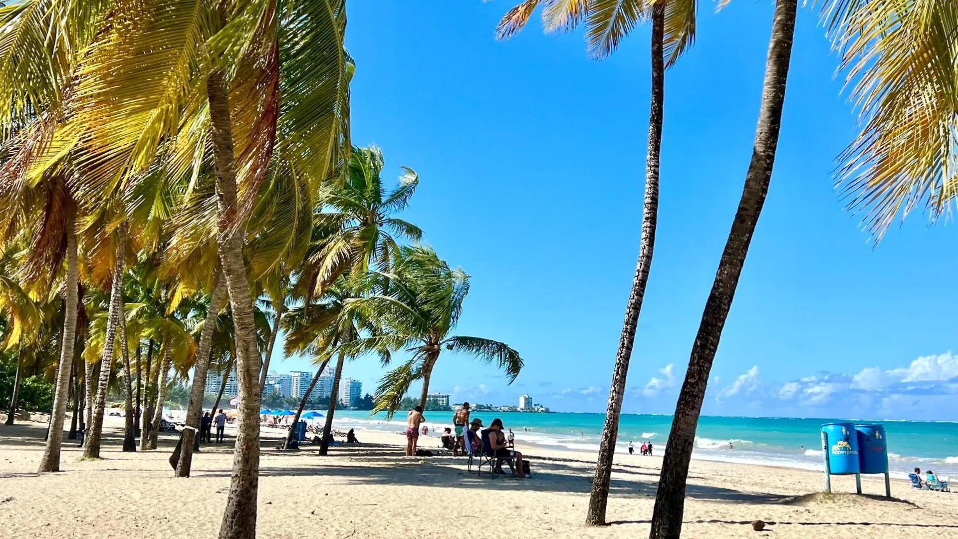 Beachfront Tropical Tantra Apartment サンジョアン