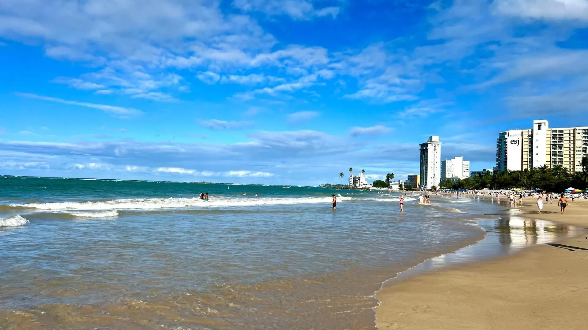 Beachfront Tropical Tantra Apartment サンジョアン